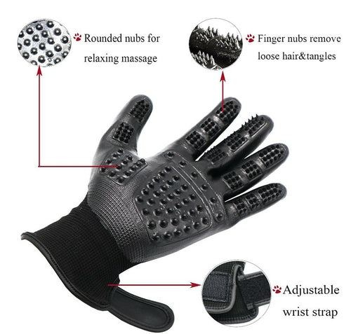 Pet grooming gloves